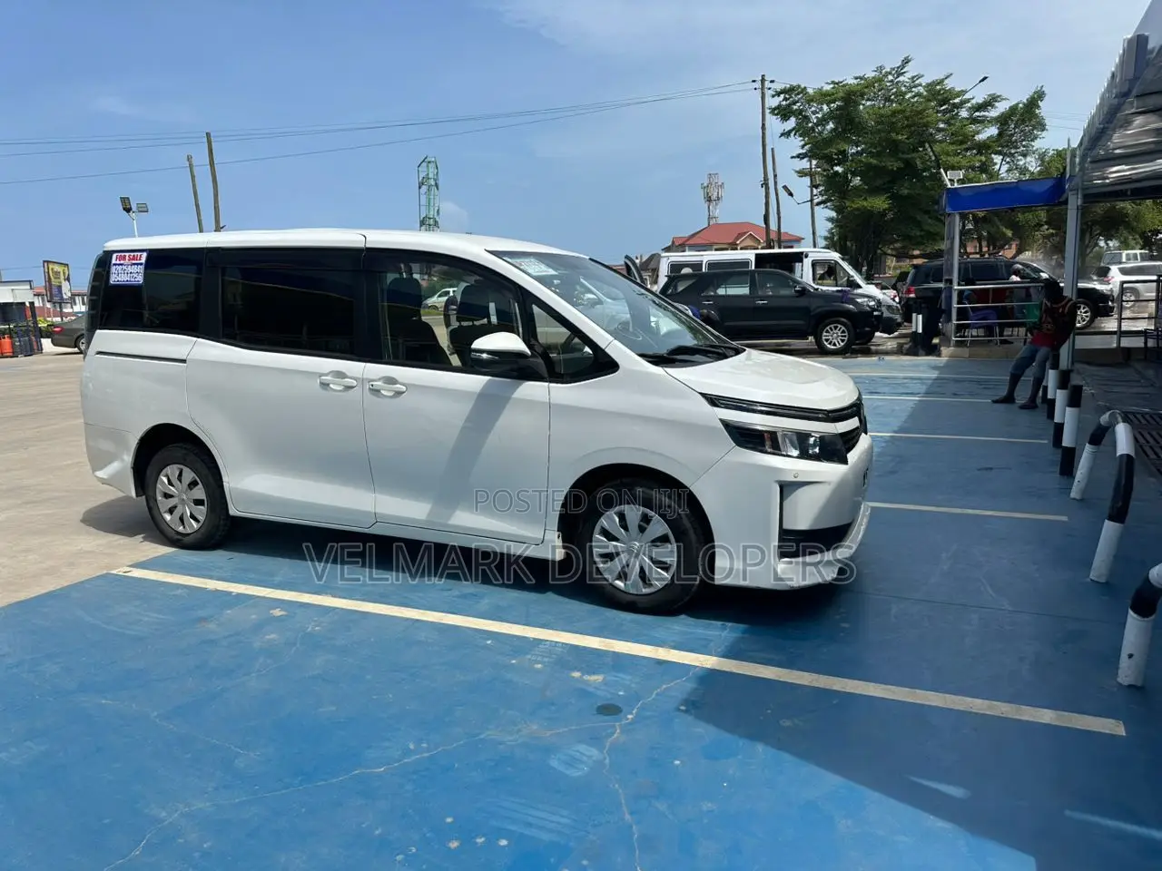New Toyota Voxy 2015 White