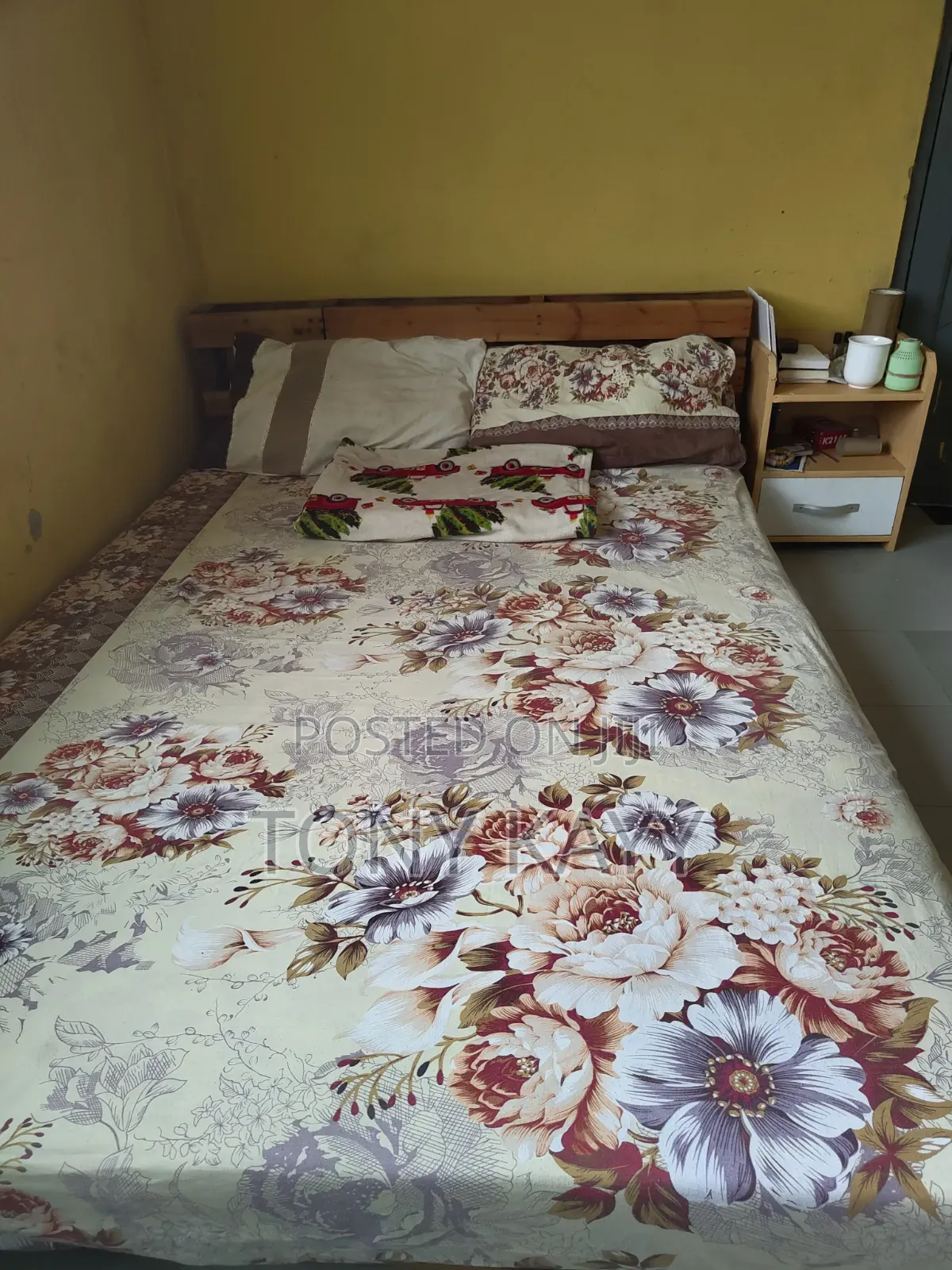 Pallet Bed