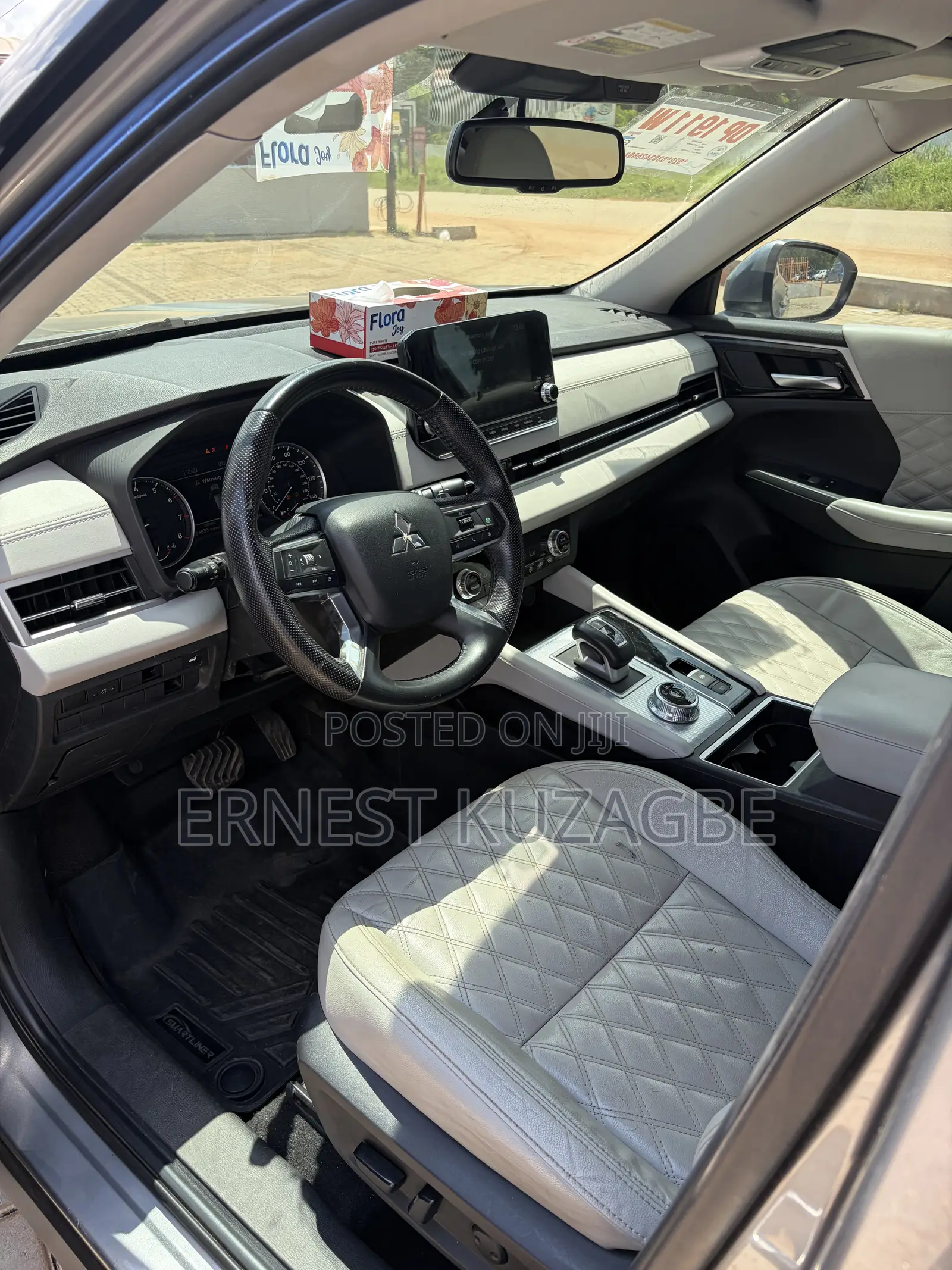 Mitsubishi Outlander 2020 Silver