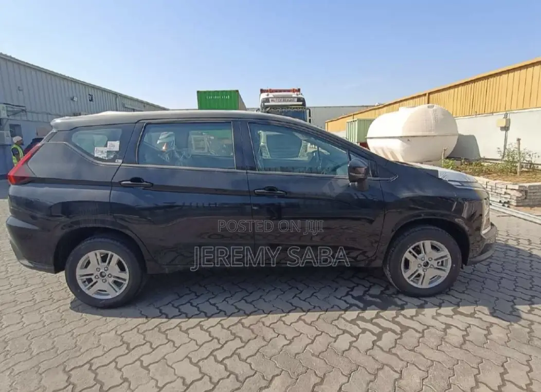 New Mitsubishi Xpander 2025 Gray