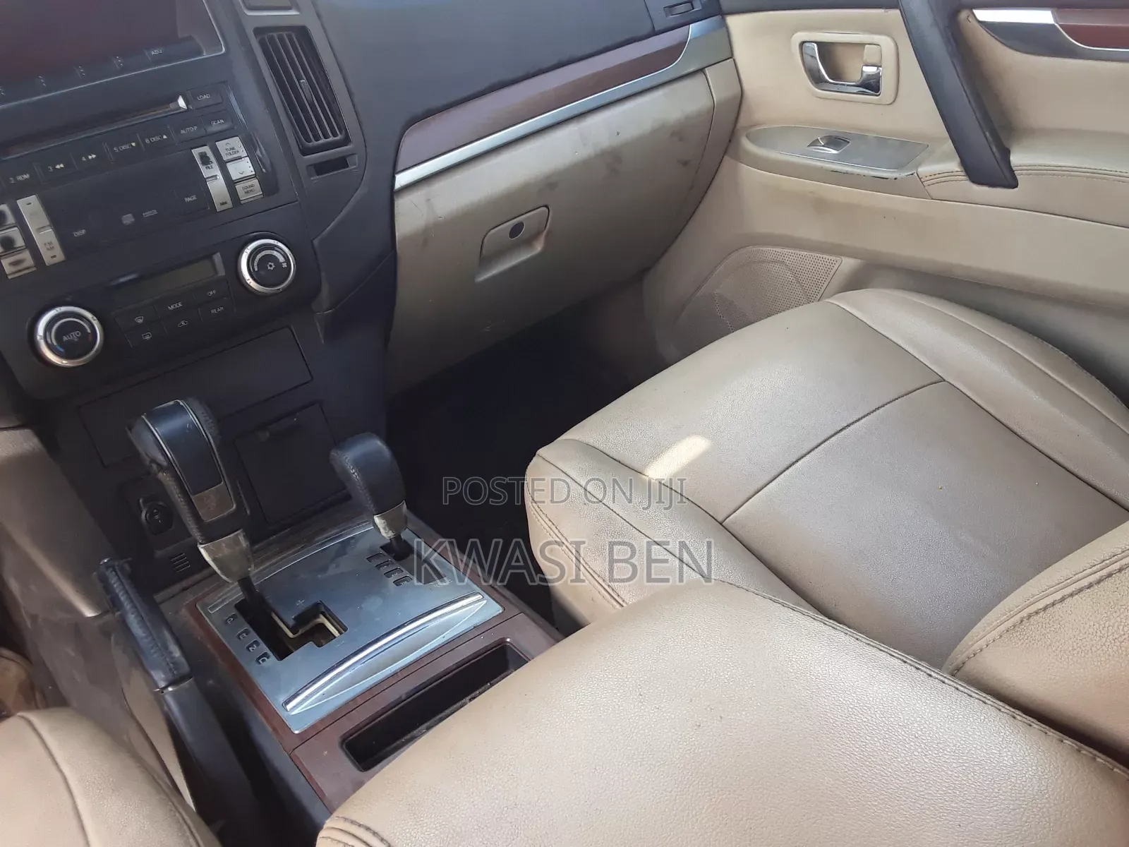 Mitsubishi Pajero 2007 Gold