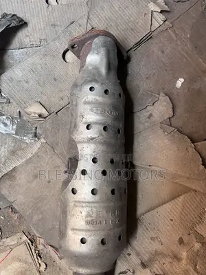 Hyundai Elantra Catalytic Converter Available Home Used