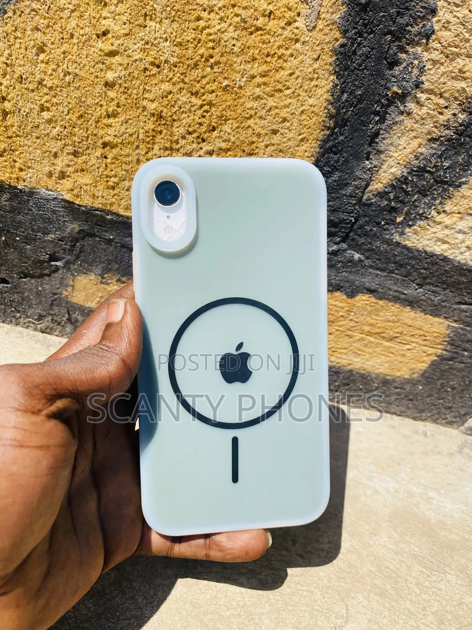 Apple iPhone XR 64 GB White