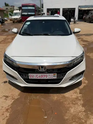 Honda Accord 2018 White