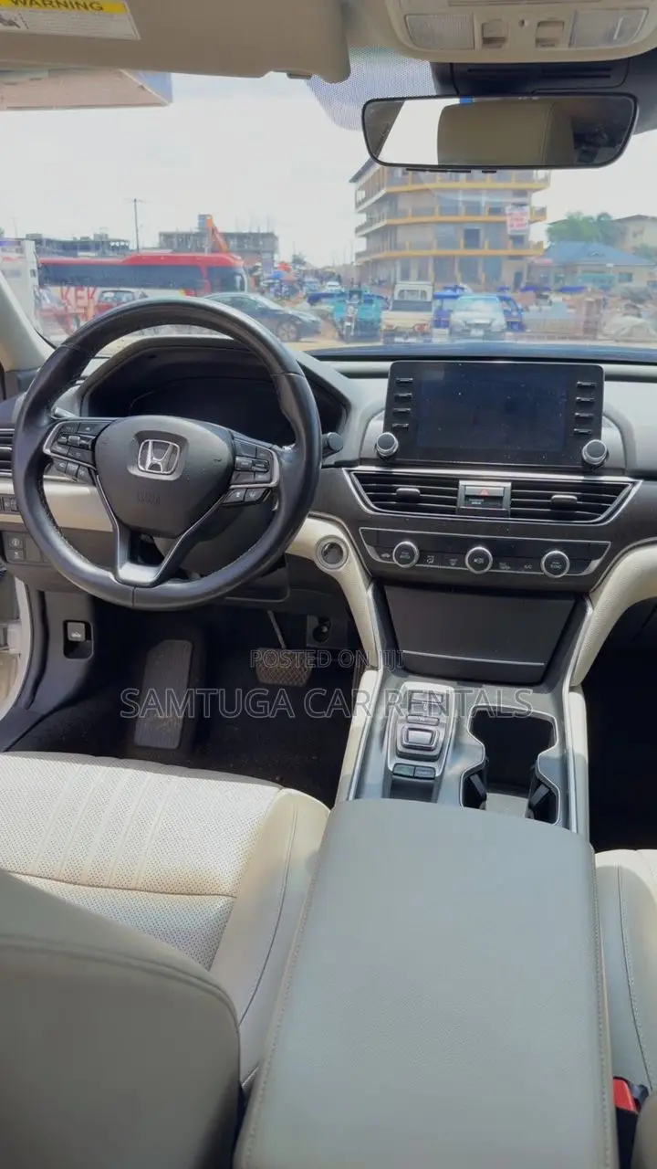 Honda Accord 2018 White