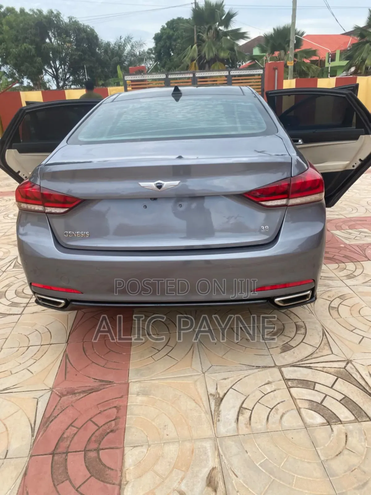 Hyundai Genesis 3.8 AWD 2016 Gray