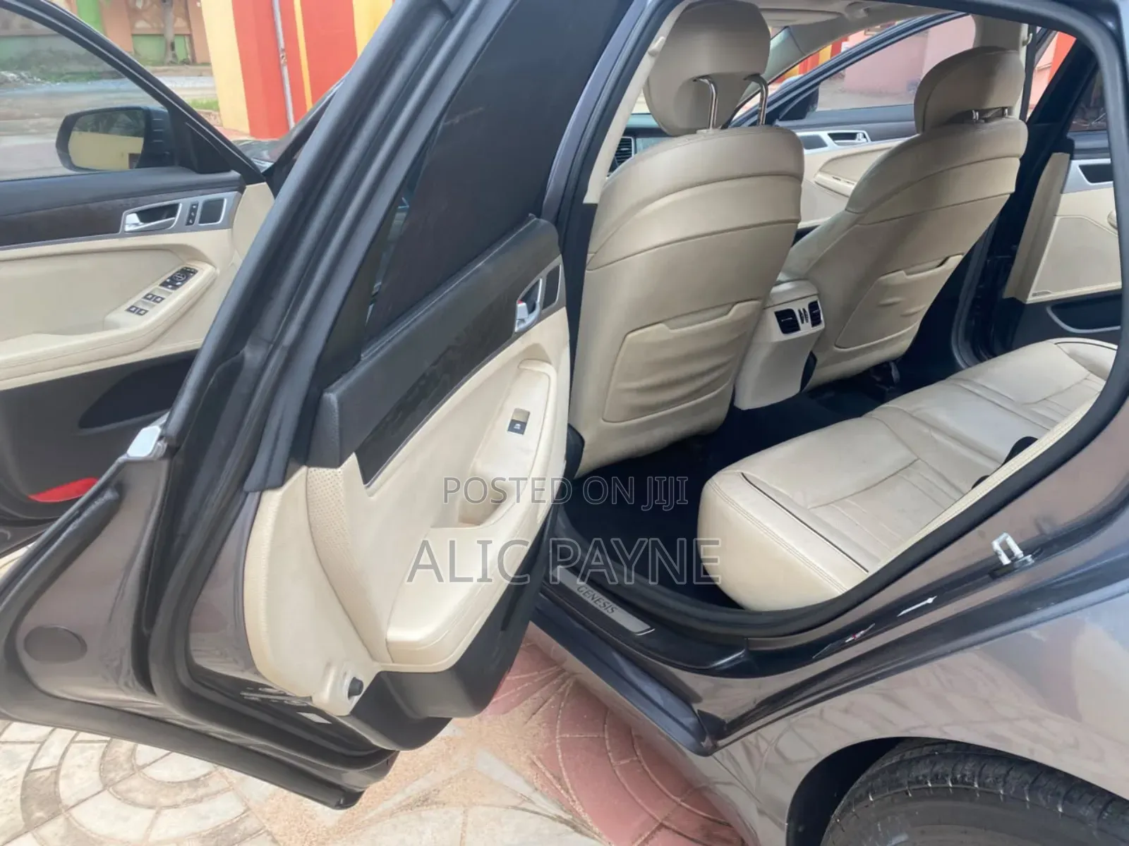Hyundai Genesis 3.8 AWD 2016 Gray