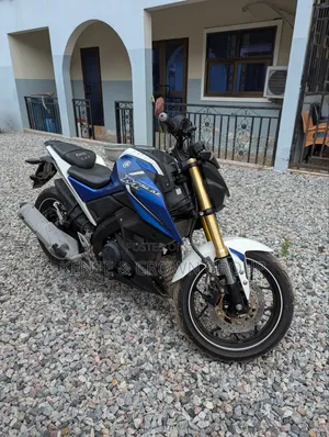 Yamaha 2015 Blue