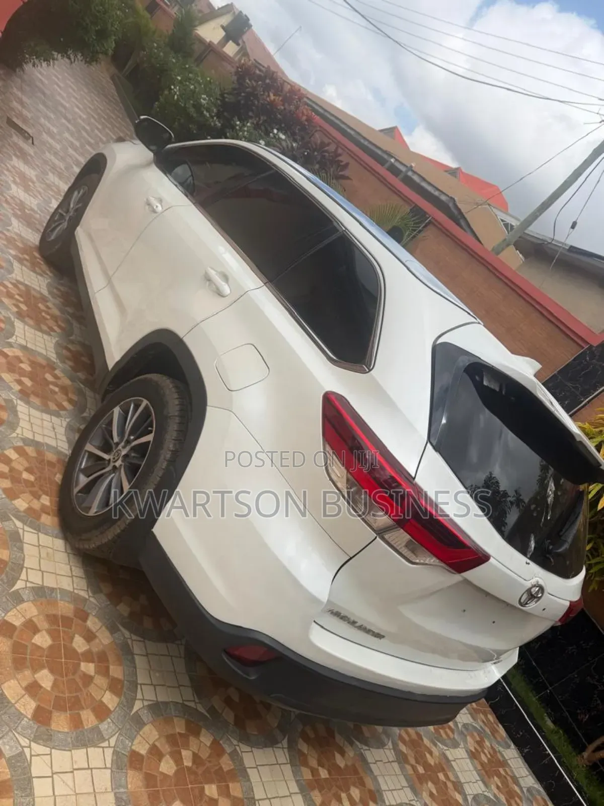 Toyota Highlander Limited 2019 White