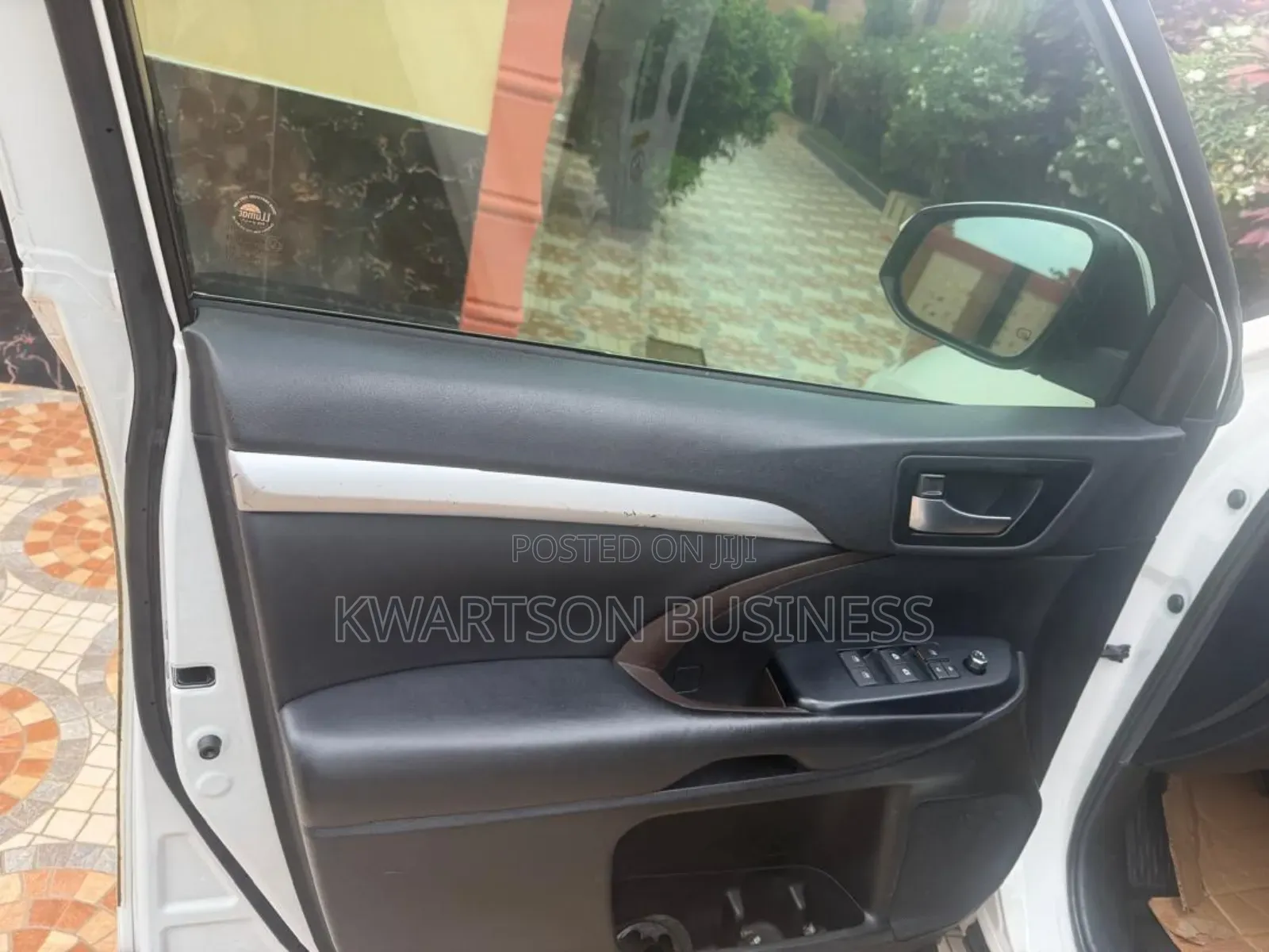 Toyota Highlander Limited 2019 White