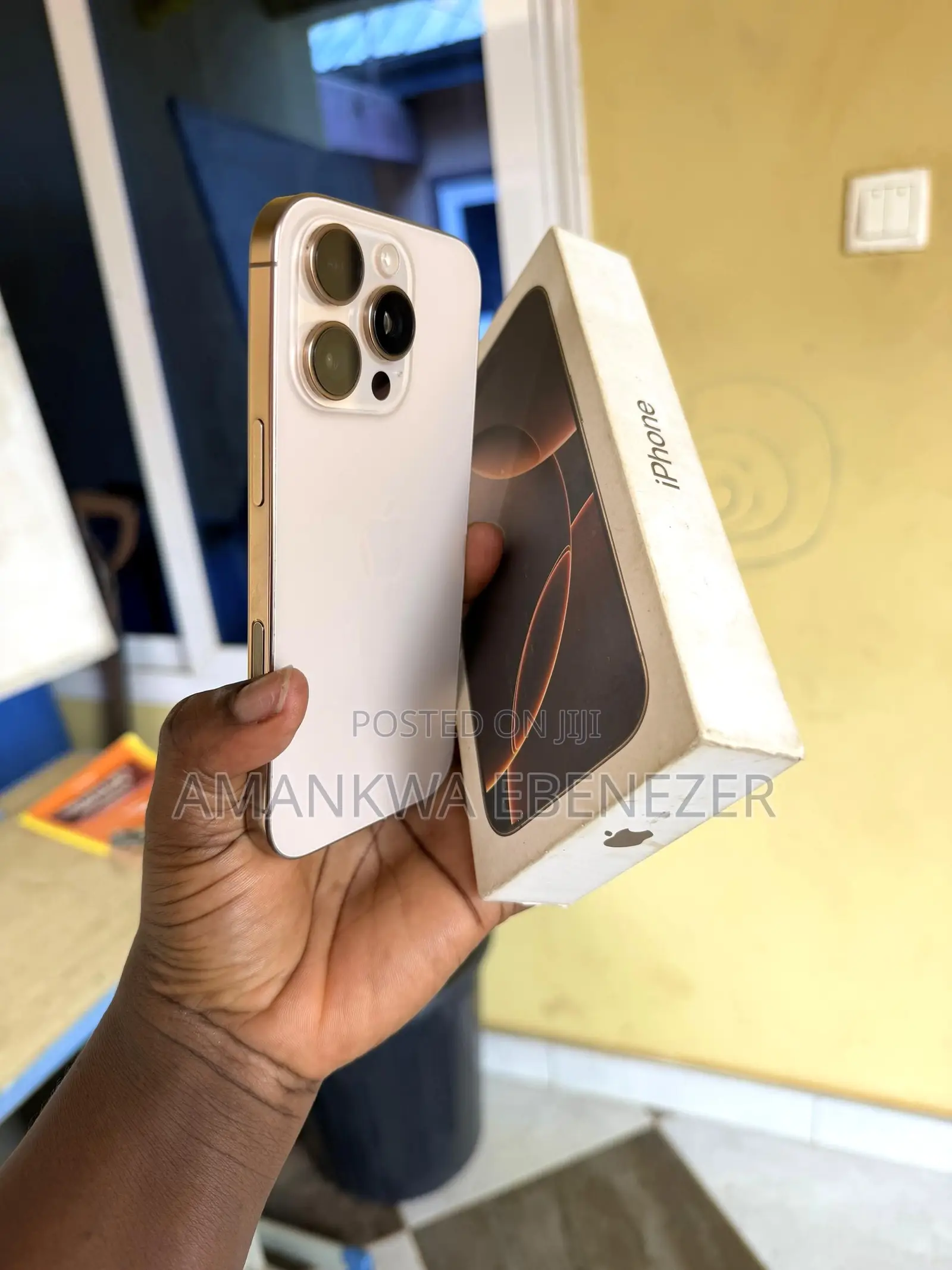 New Apple iPhone 16 Pro 128 GB Gold