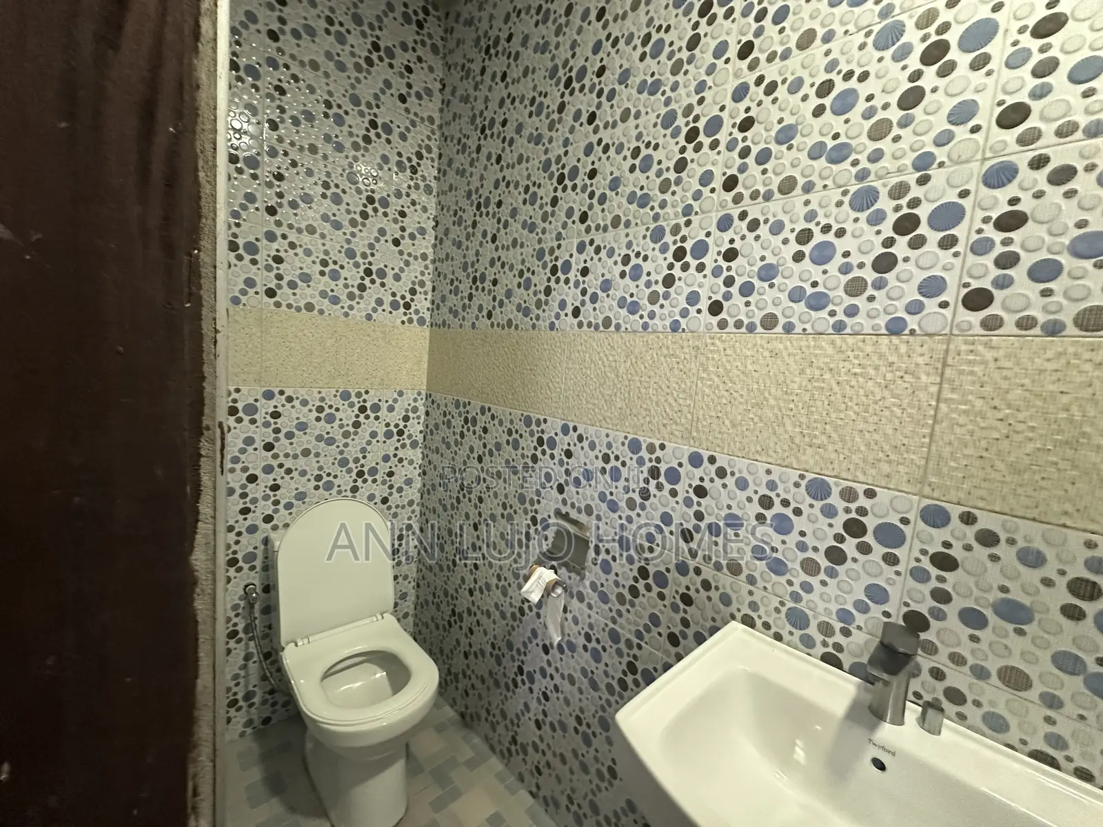 1bdrm Apartment in East Airport, Papaye for rent