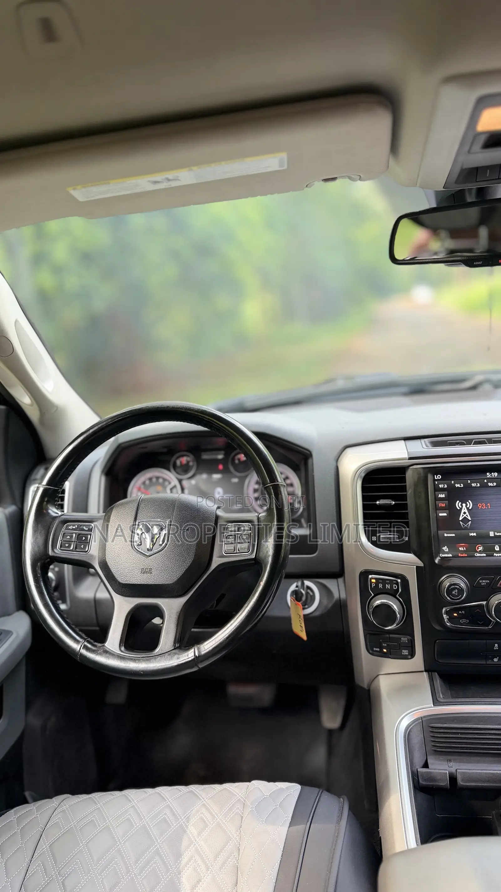 RAM 1500 Classic 2023 Black