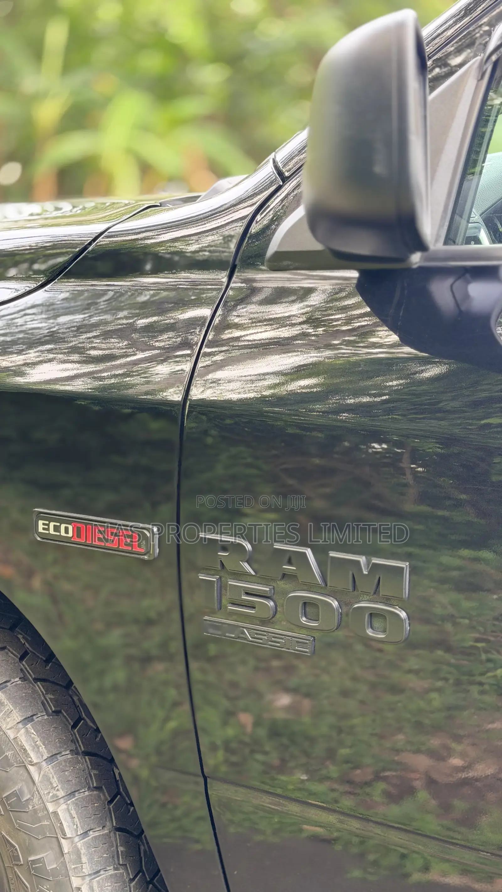 RAM 1500 Classic 2023 Black