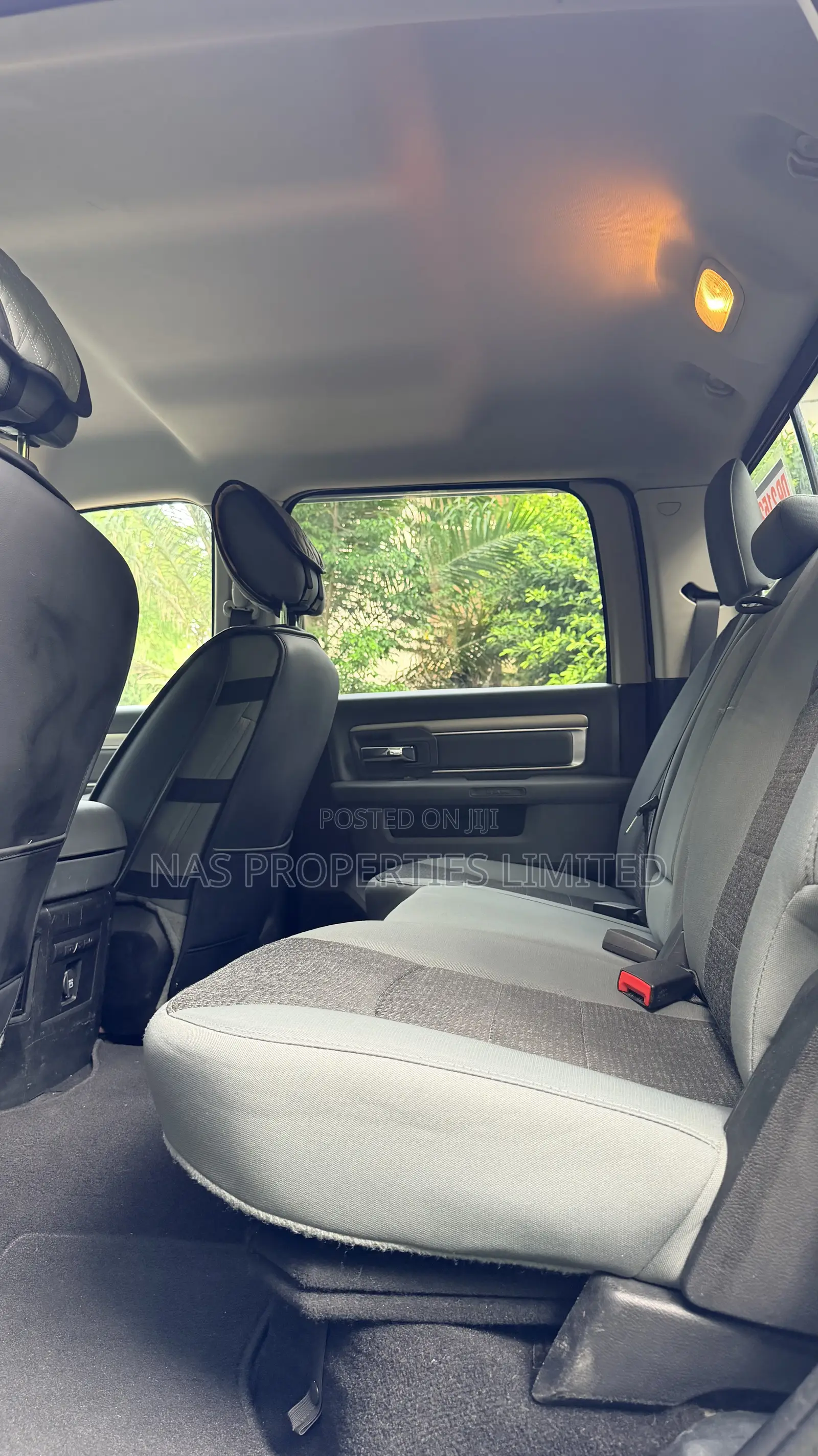 RAM 1500 Classic 2023 Black