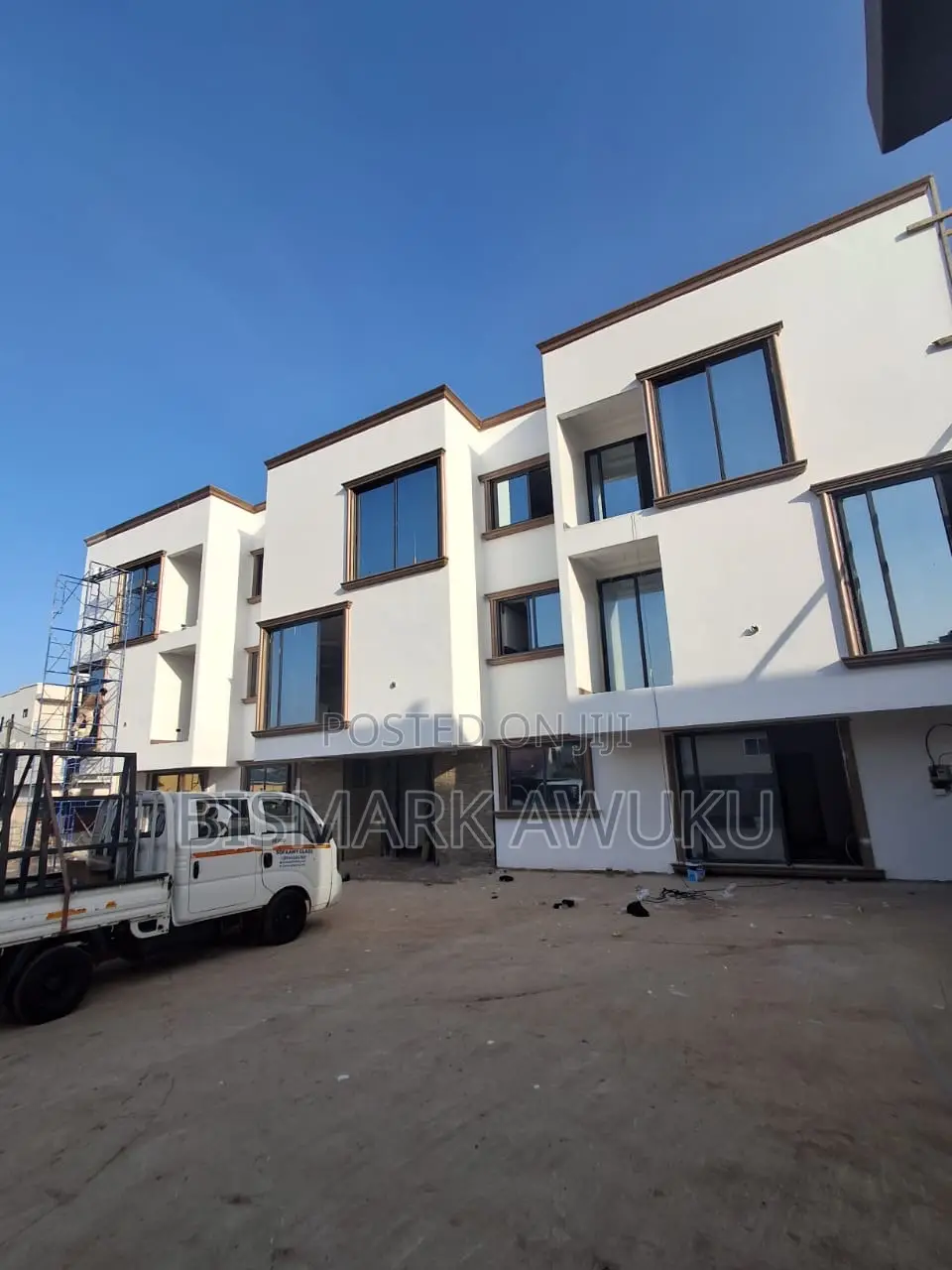 3bdrm Apartment in East Legon for sale