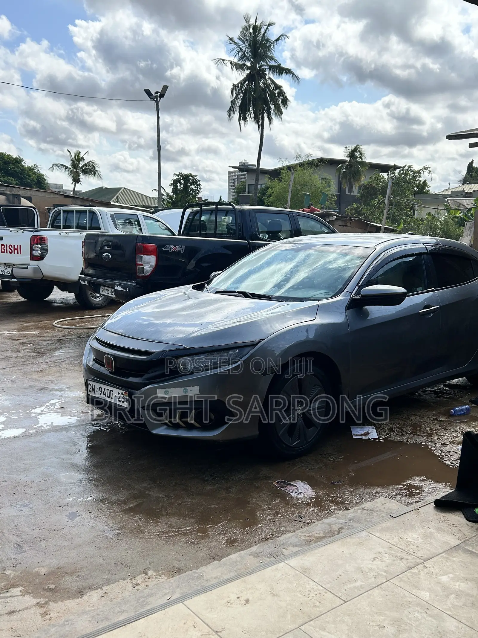Honda Civic EX Hatchback 2018 Gray