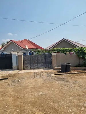 3bdrm House in Baatsona Total for sale