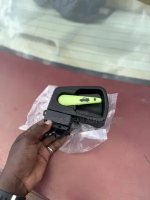 Original Toyota Corolla Butt Lock Available for All Cars