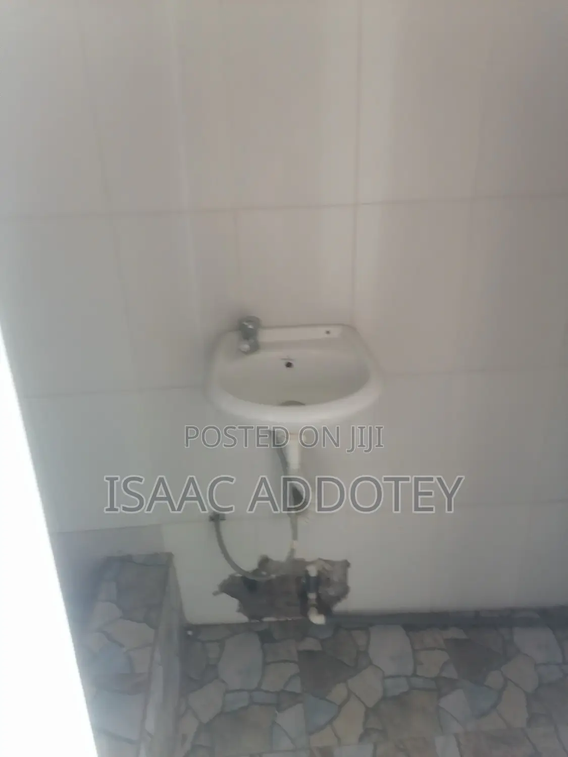 1bdrm Apartment in Chamber And Hall, Baatsona Total for rent