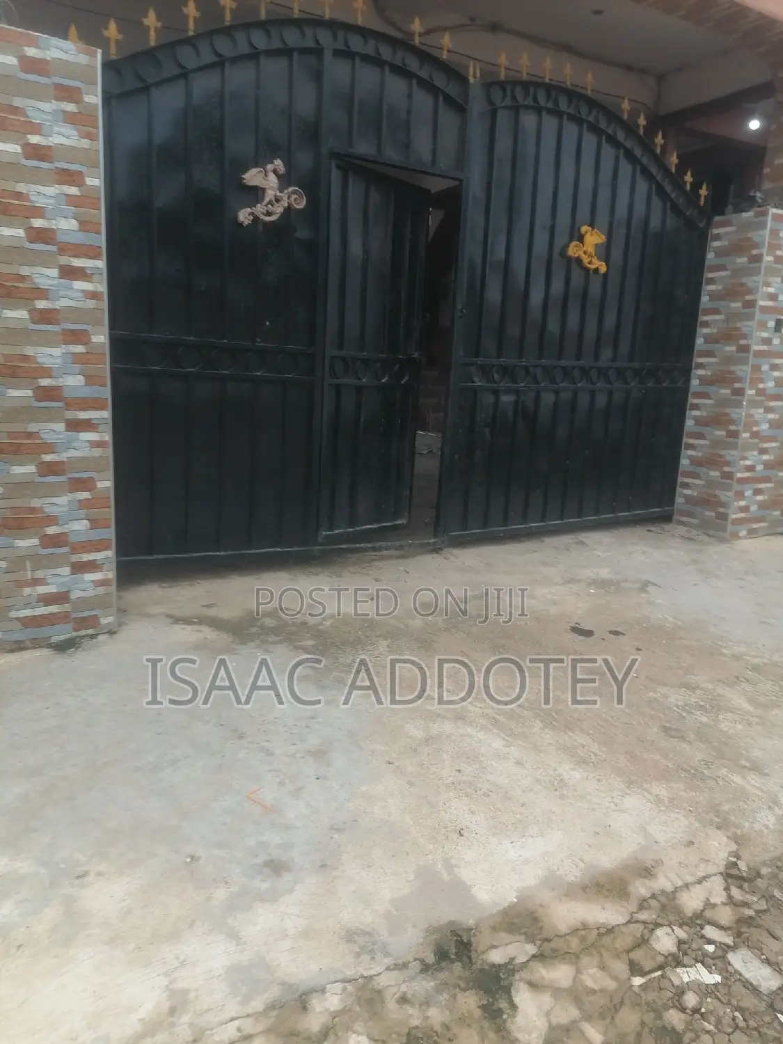 1bdrm Apartment in Chamber And Hall, Baatsona Total for rent