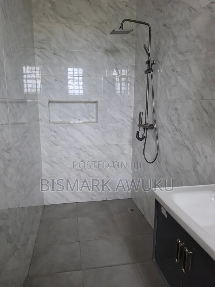 4bdrm House in East Legon for sale