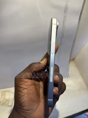 Apple iPhone 15 128 GB White