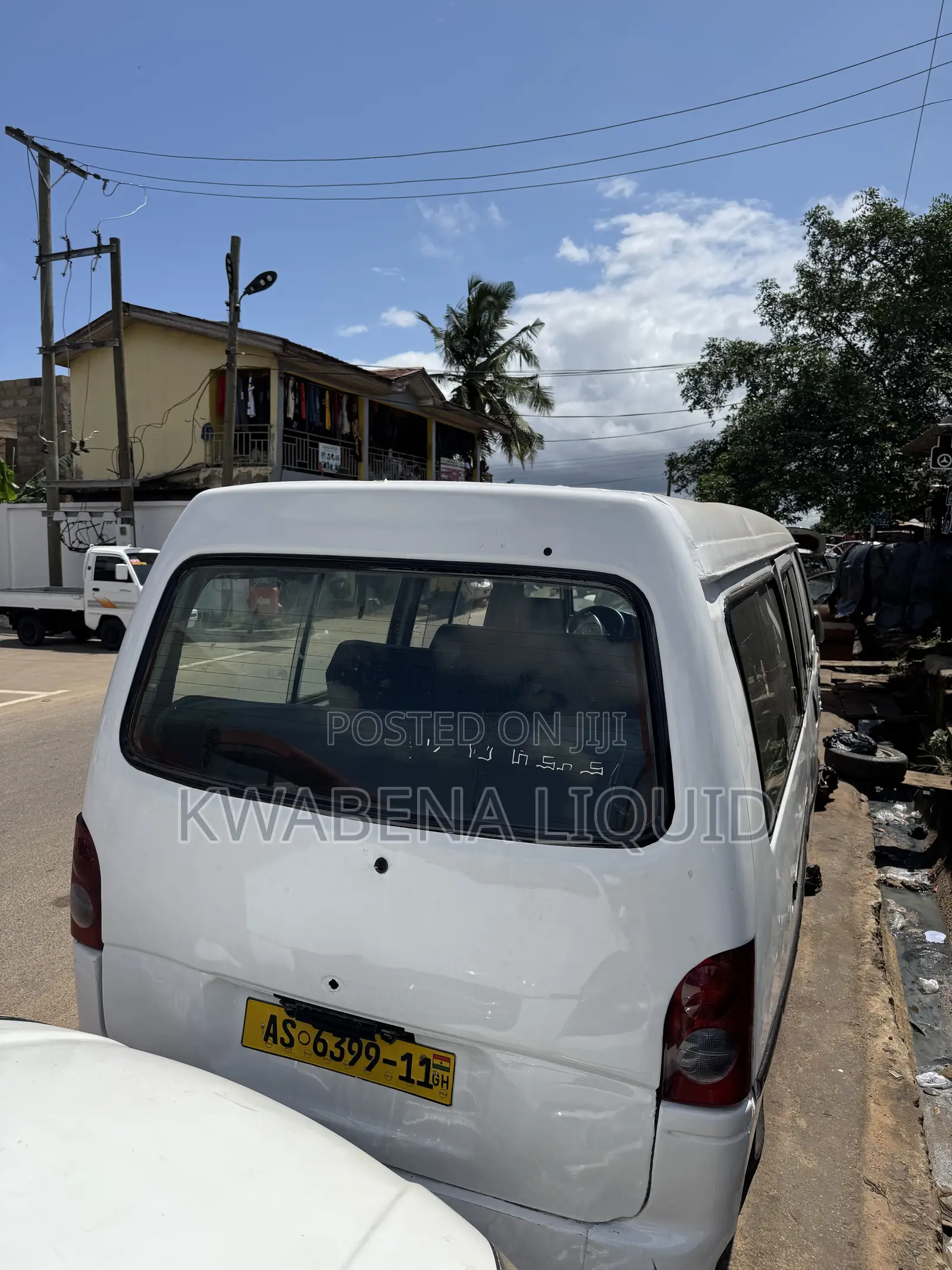 Hyundai H-100 2004 White