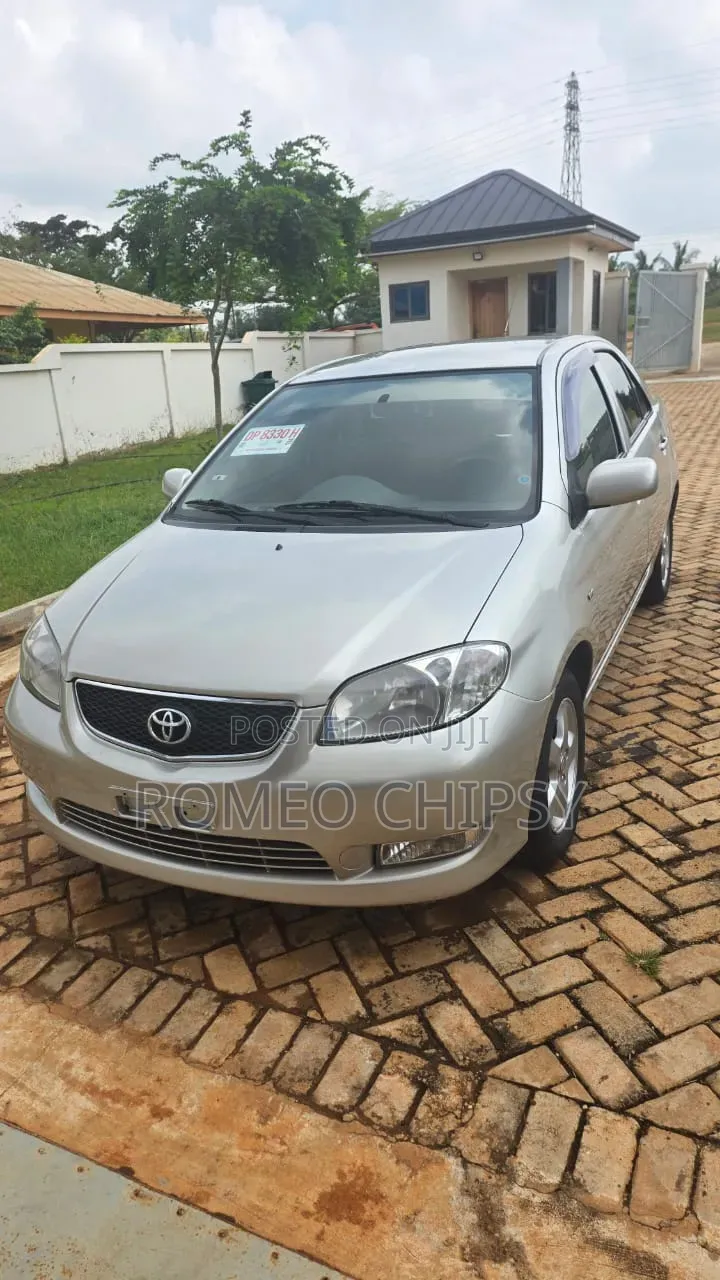Toyota Vios 2010 Gold