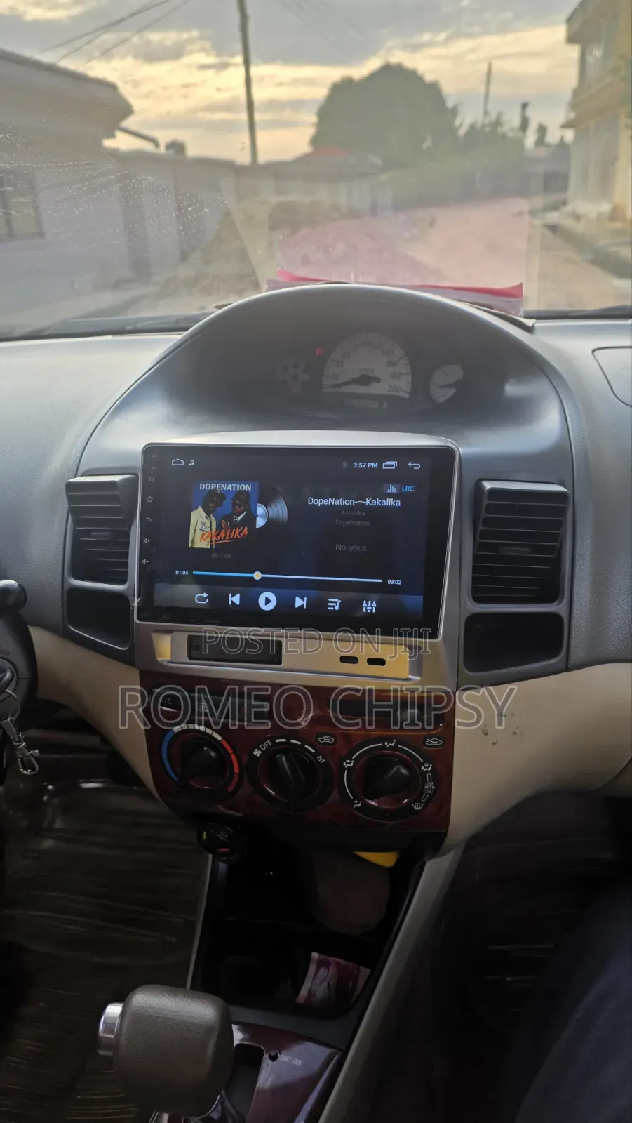 Toyota Vios 2010 Gold