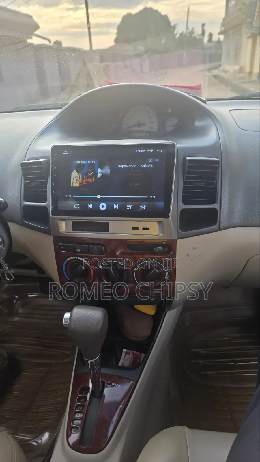 Toyota Vios 2010 Gold