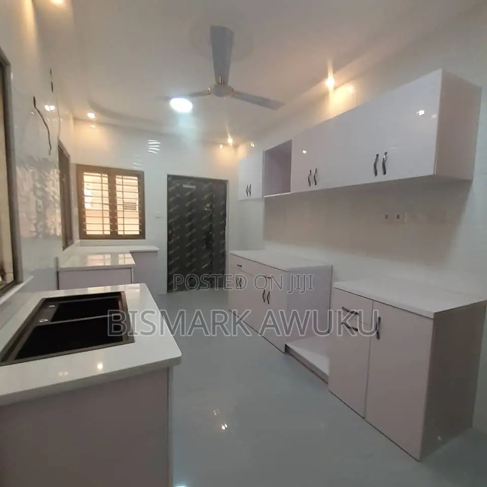 5bdrm House in Spintex for rent