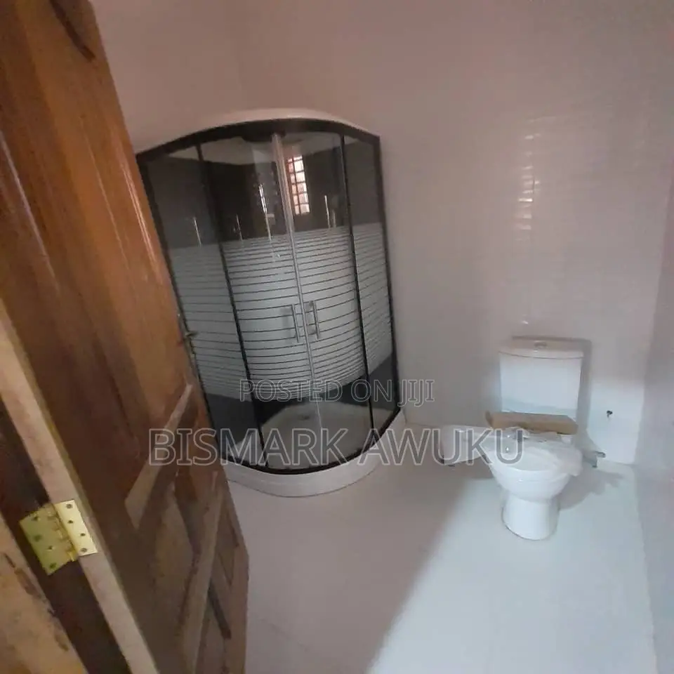 5bdrm House in Spintex for rent