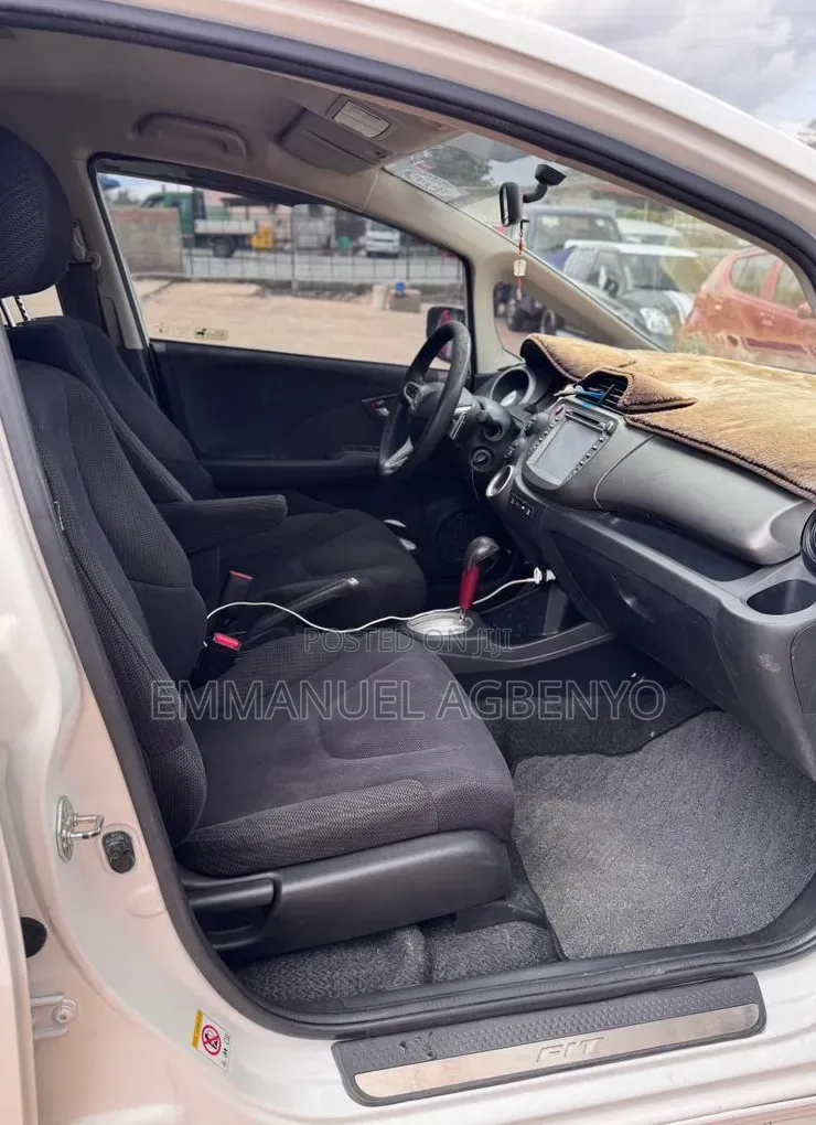 Honda Fit 2012 White