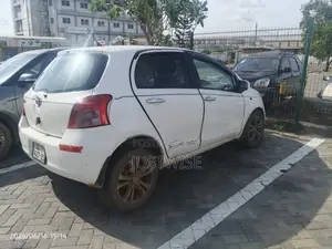 Toyota Vitz 2008 White