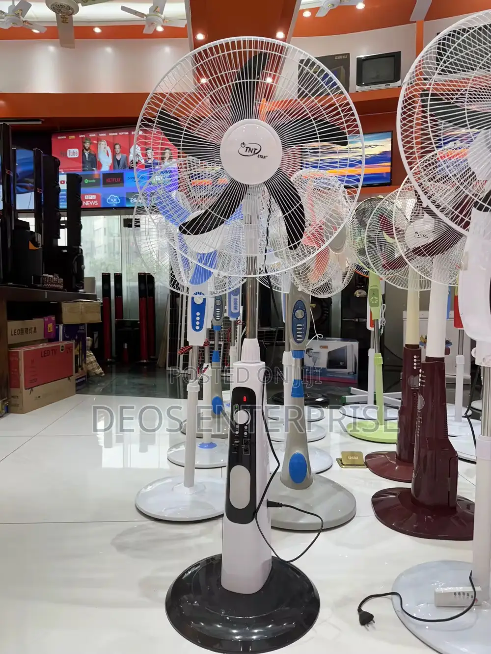 TNT Star Megabreeze Smart Standing Fan Edition