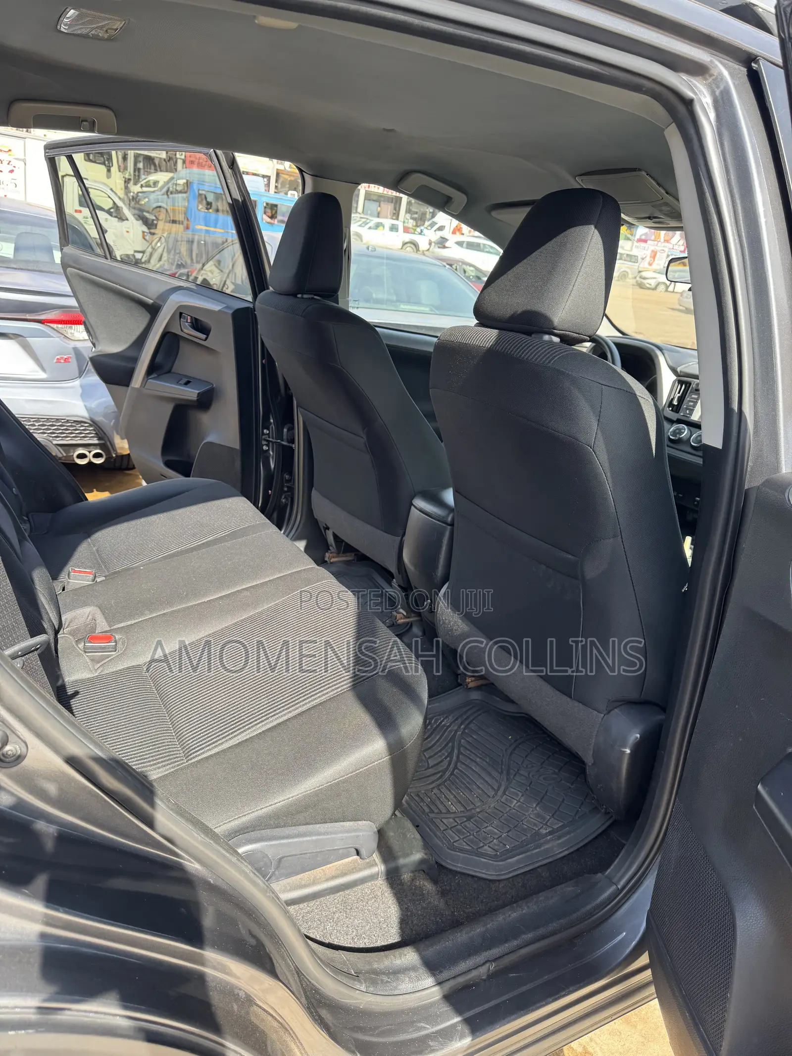 Toyota RAV4 LE 4dr SUV AWD (2.5L 4cyl 6A) 2018 Black
