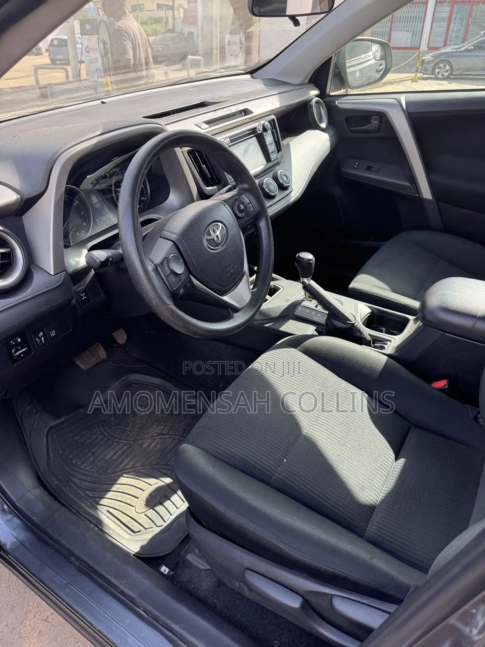 Toyota RAV4 LE 4dr SUV AWD (2.5L 4cyl 6A) 2018 Black