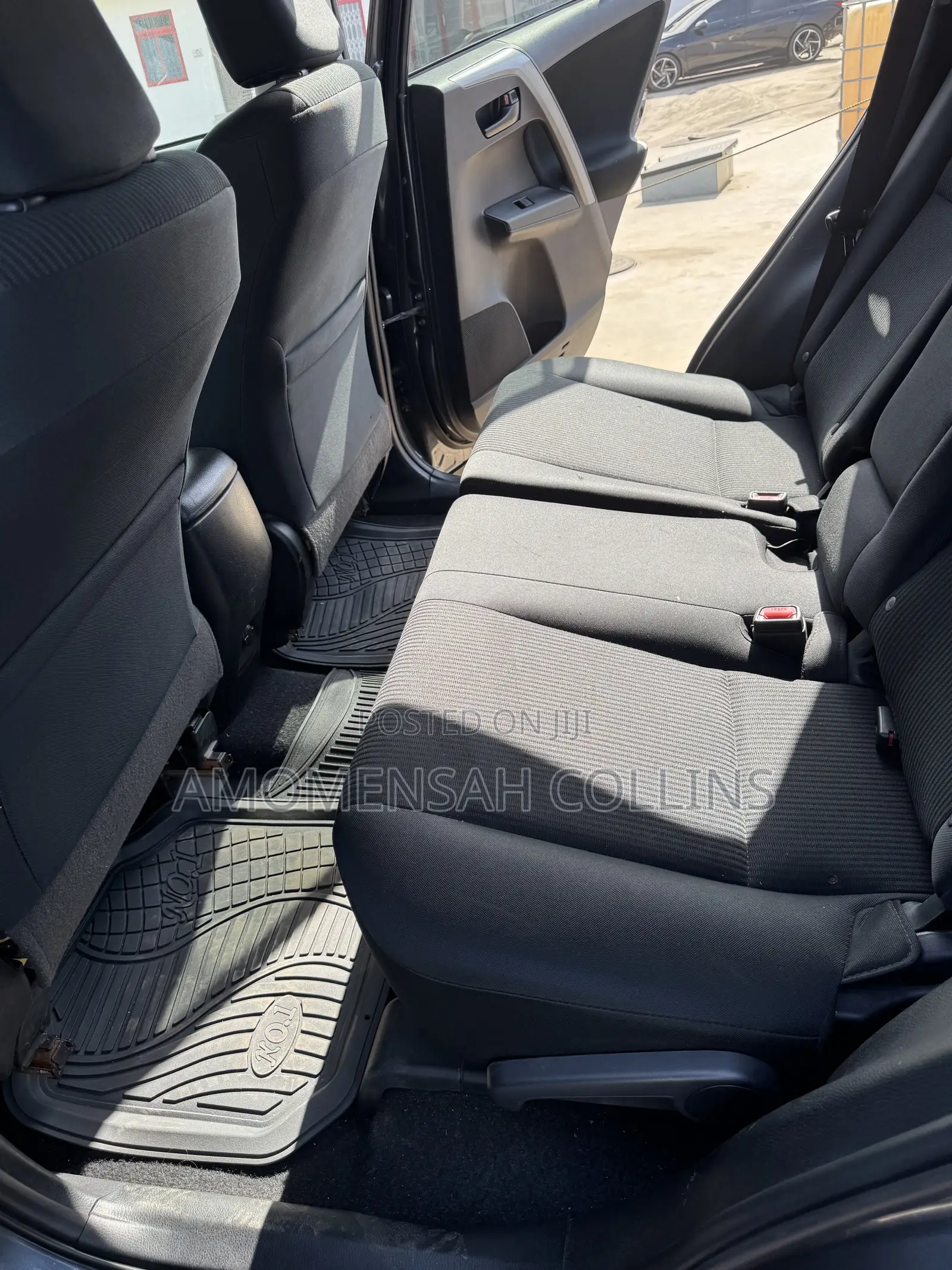 Toyota RAV4 LE 4dr SUV AWD (2.5L 4cyl 6A) 2018 Black