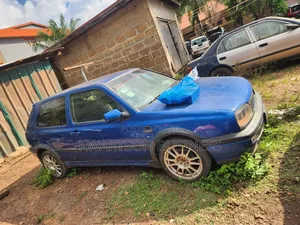 Volkswagen Golf 2002 Blue