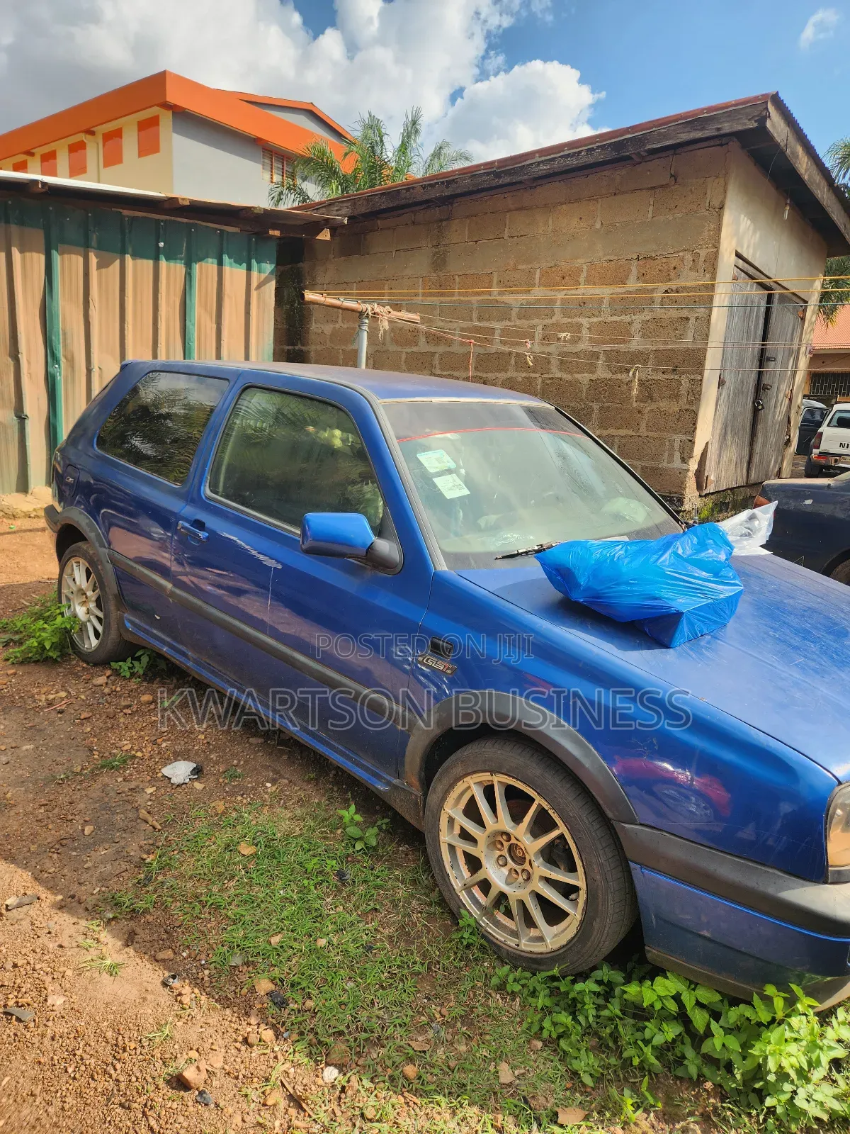 Volkswagen Golf 2002 Blue