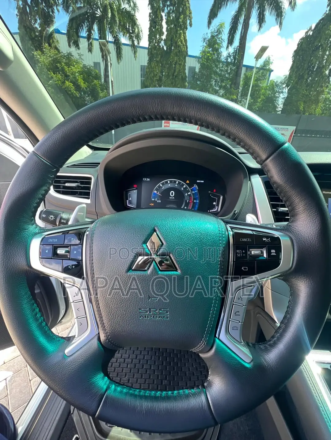 Mitsubishi Montero Sport 2025 White