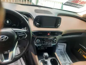 Hyundai Santa Fe Limited 2.0T FWD 2019 Black