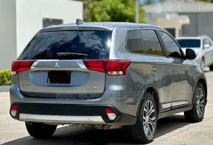 Mitsubishi Outlander SE AWC 2018 Silver