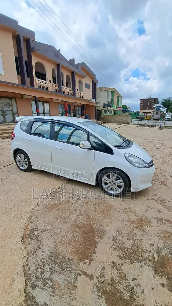 Honda Fit Sport Automatic 2012 White