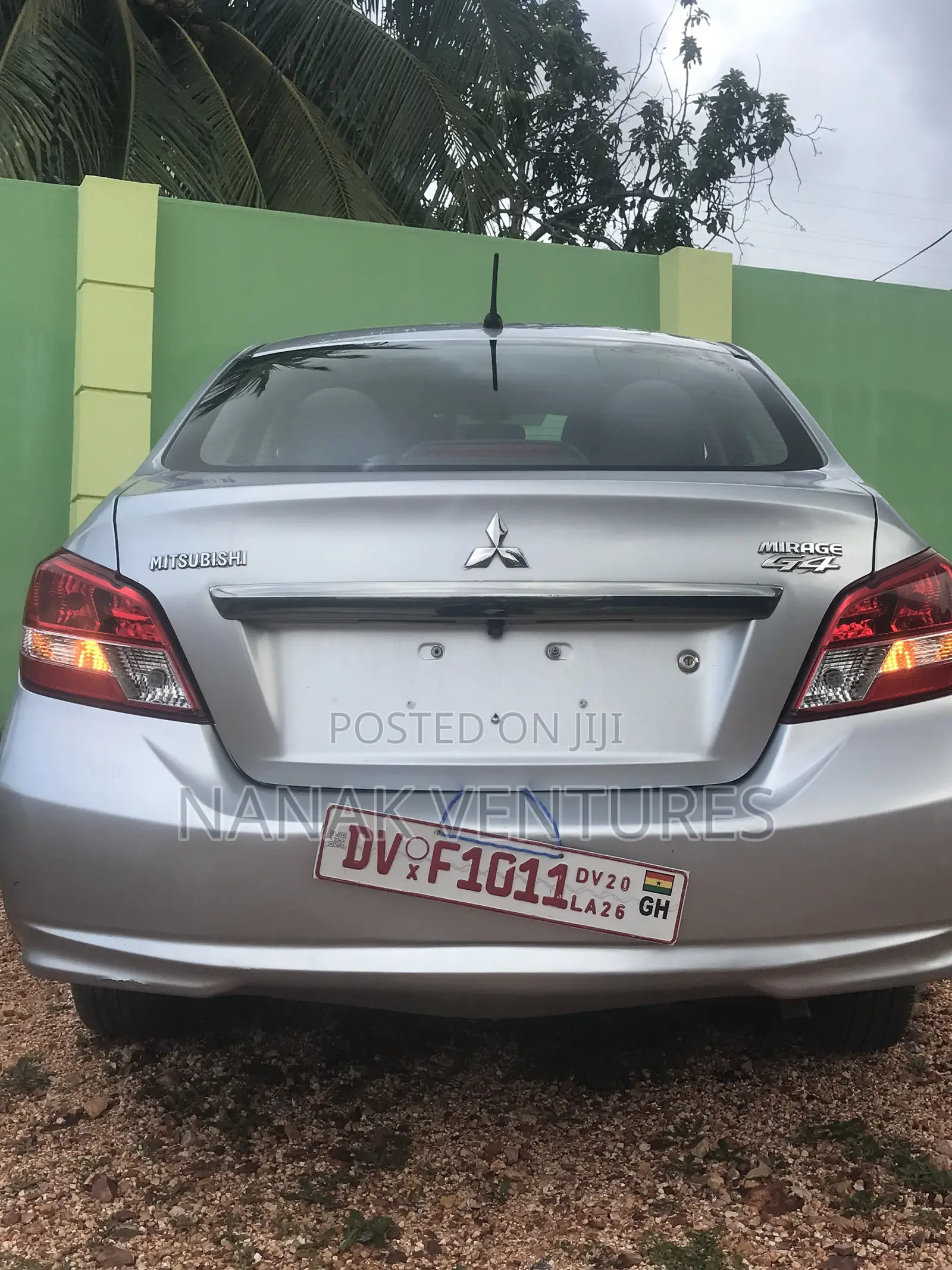 Mitsubishi Mirage SE 2020 Silver
