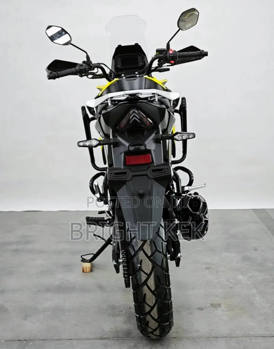New Motorcycle 2025 Yellow