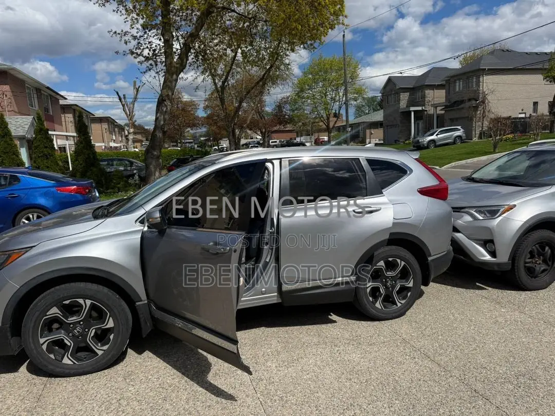 Honda CR-V Touring AWD 2018 Silver