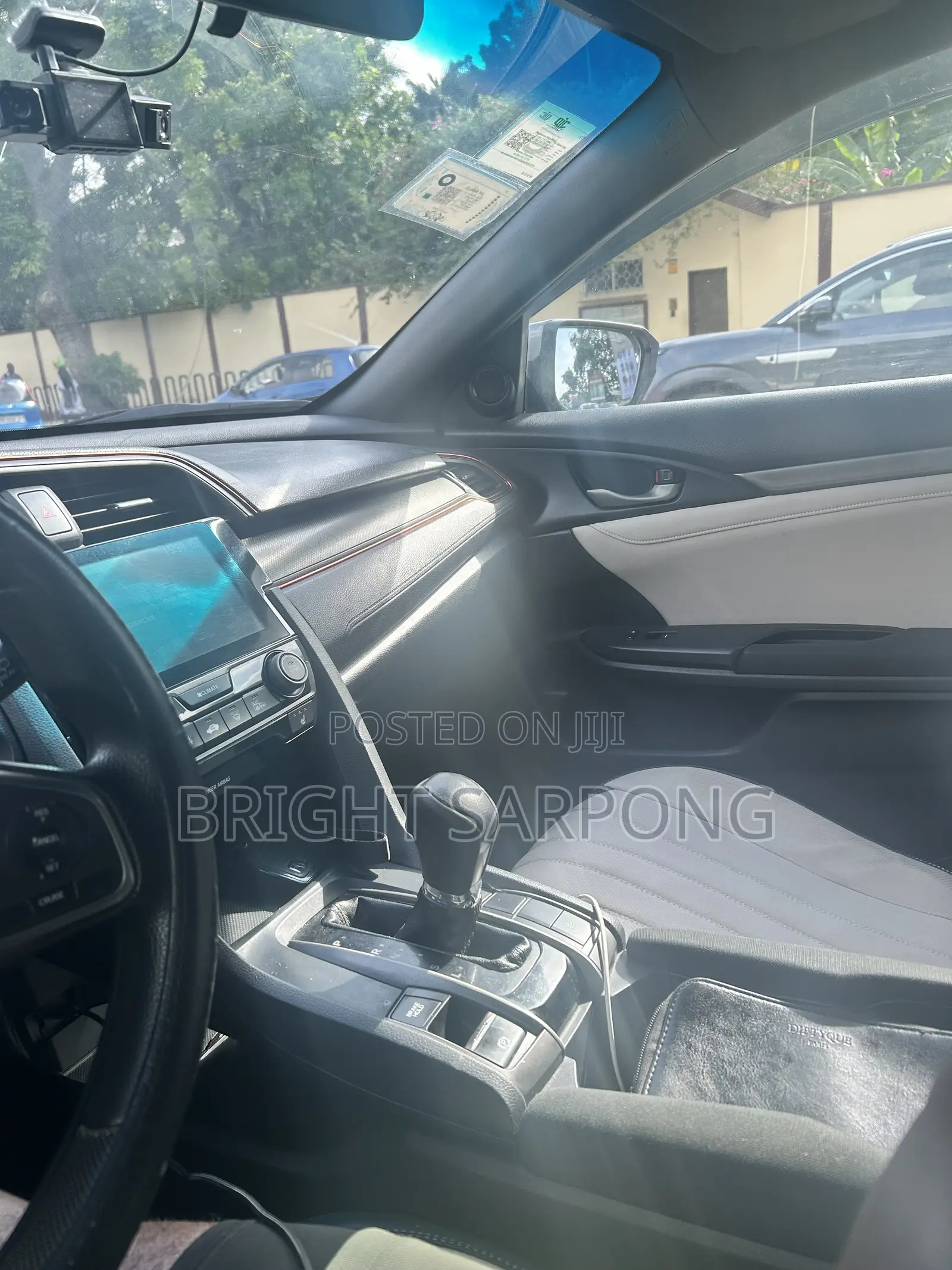 Honda Civic EX Hatchback 2018 Gray