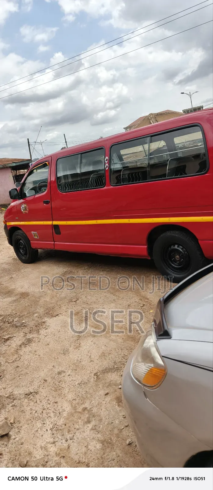Toyota HiAce 2012 Red